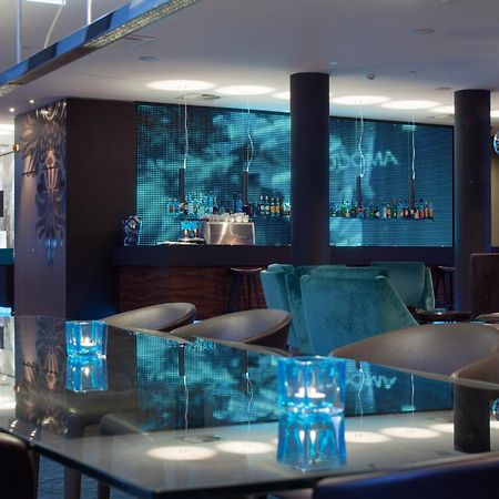 Motel One Frankfurt Messe Frankfurt am Main Bagian luar foto
