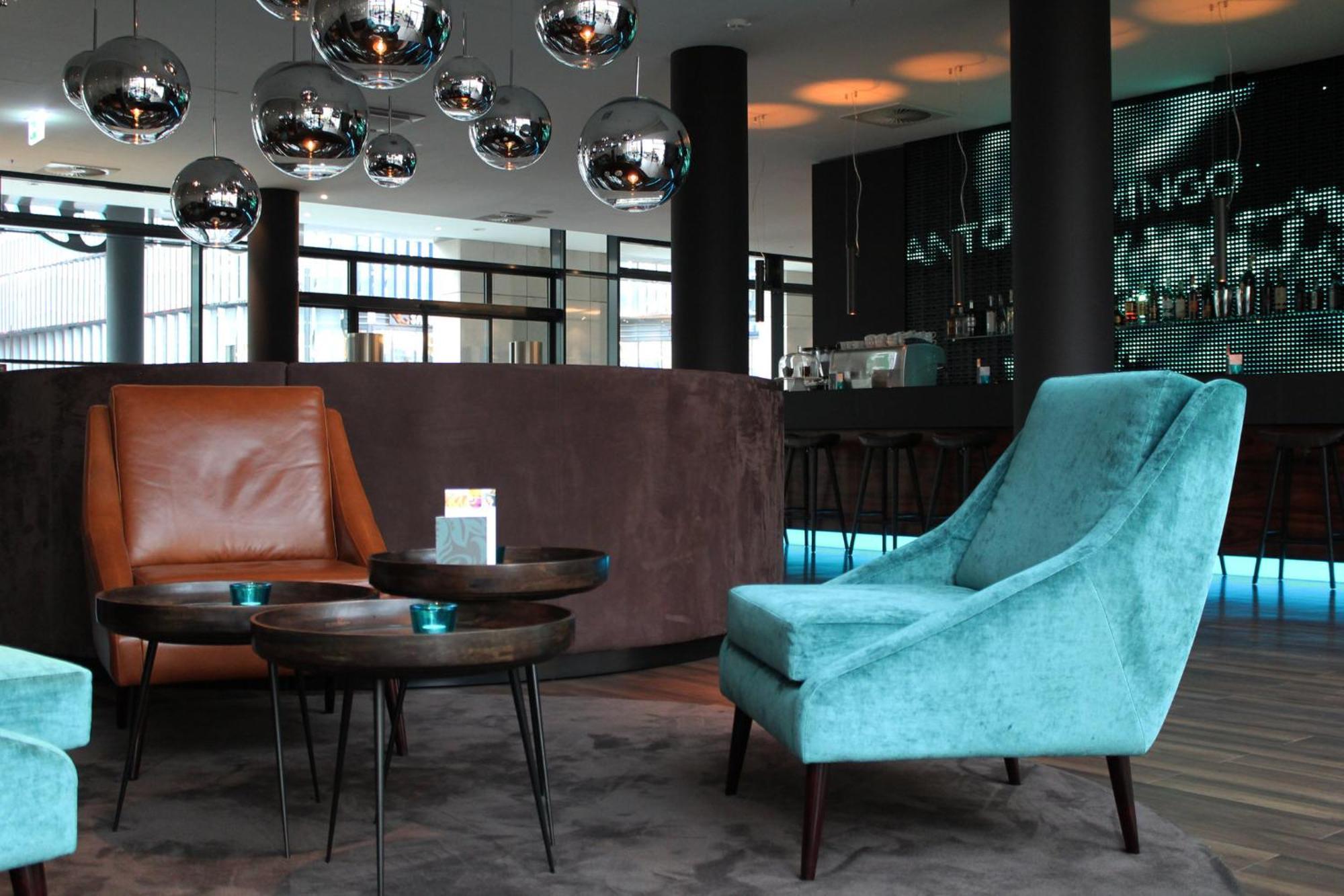 Motel One Frankfurt Messe Frankfurt am Main Bagian luar foto