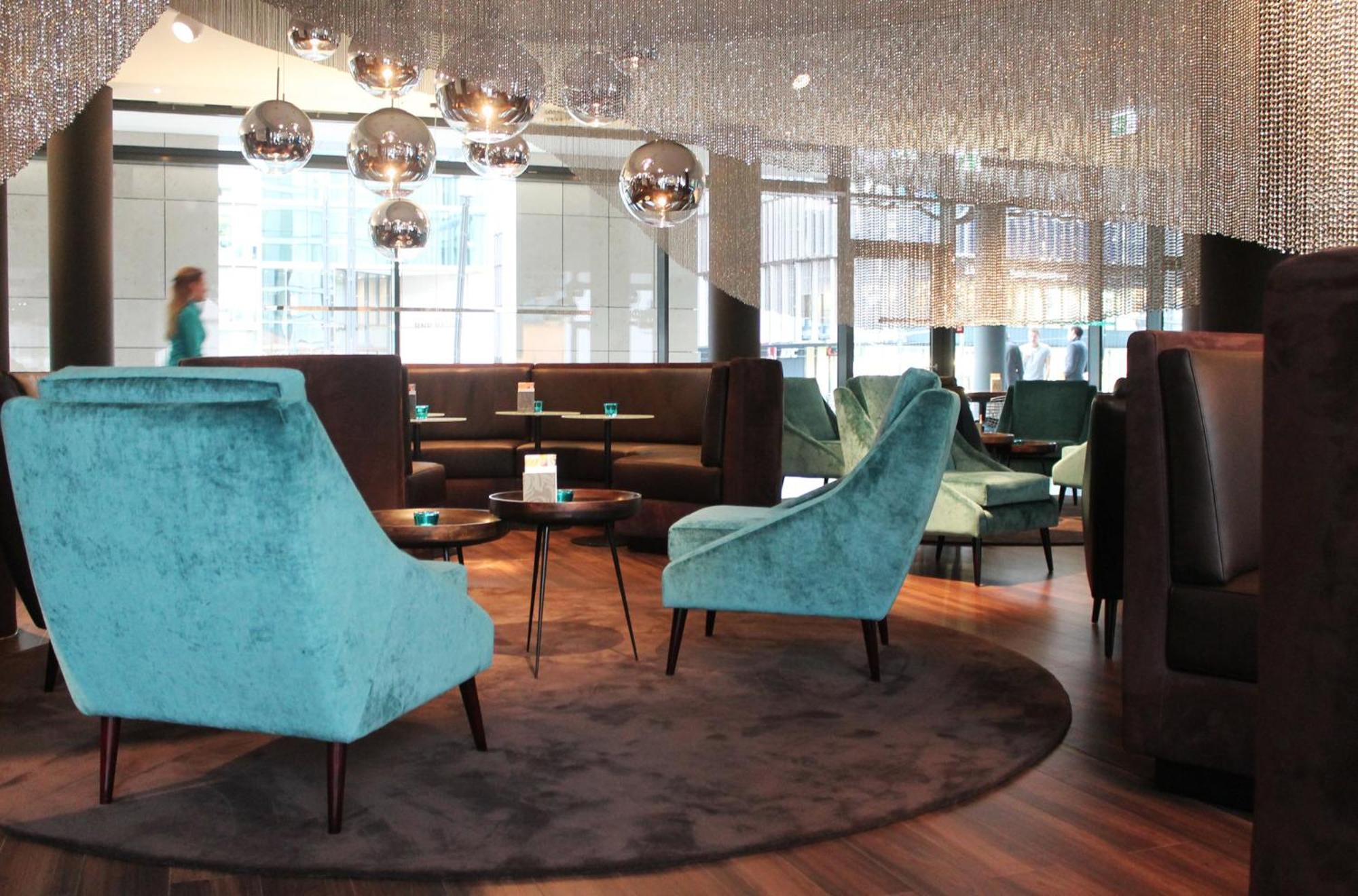 Motel One Frankfurt Messe Frankfurt am Main Bagian luar foto