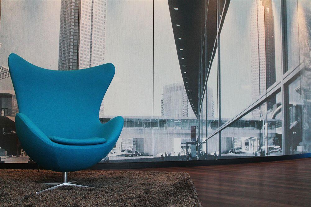 Motel One Frankfurt Messe Frankfurt am Main Bagian luar foto